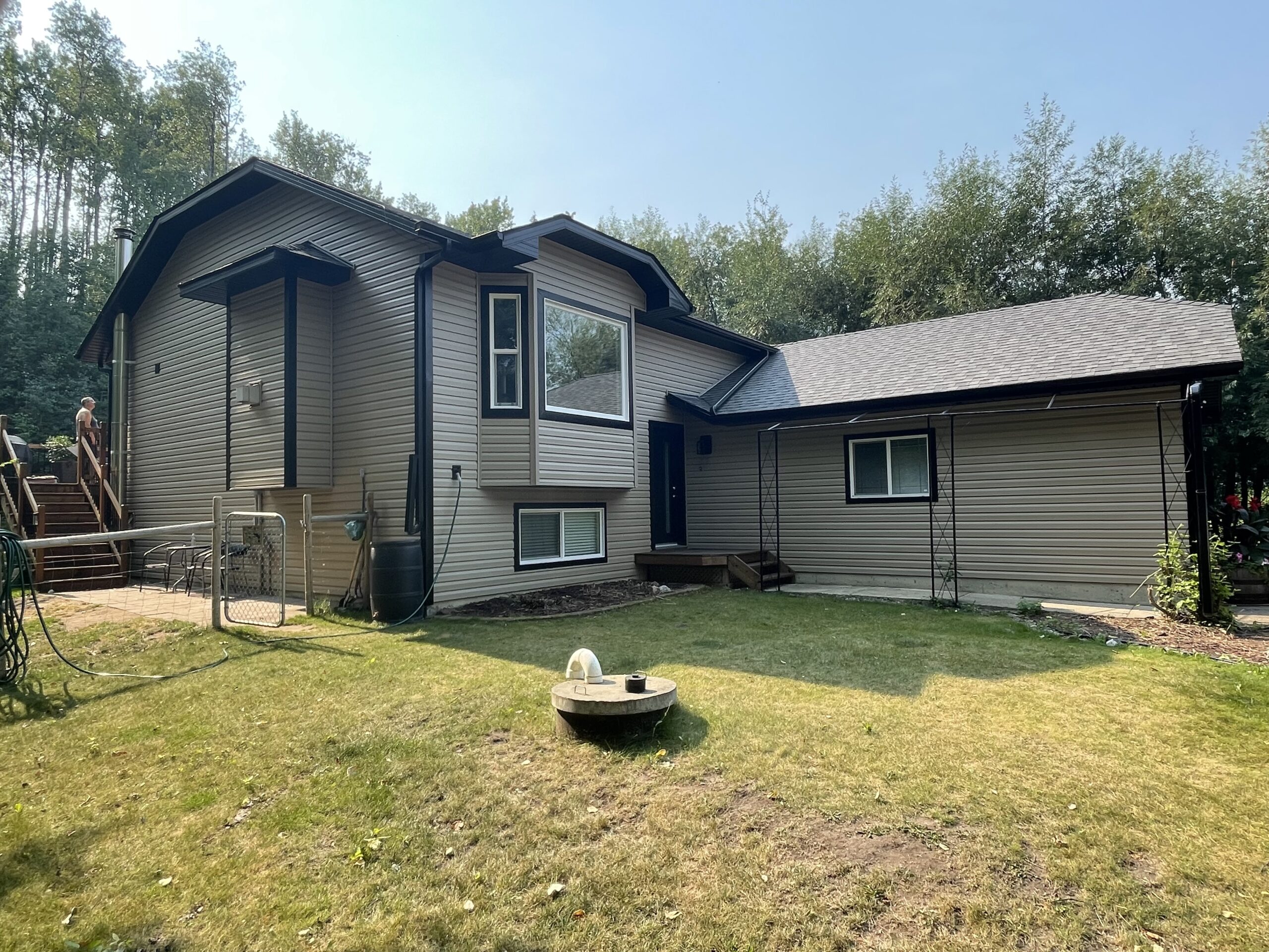 Pebble Clay Horizontal Vinyl Siding in Parkland County