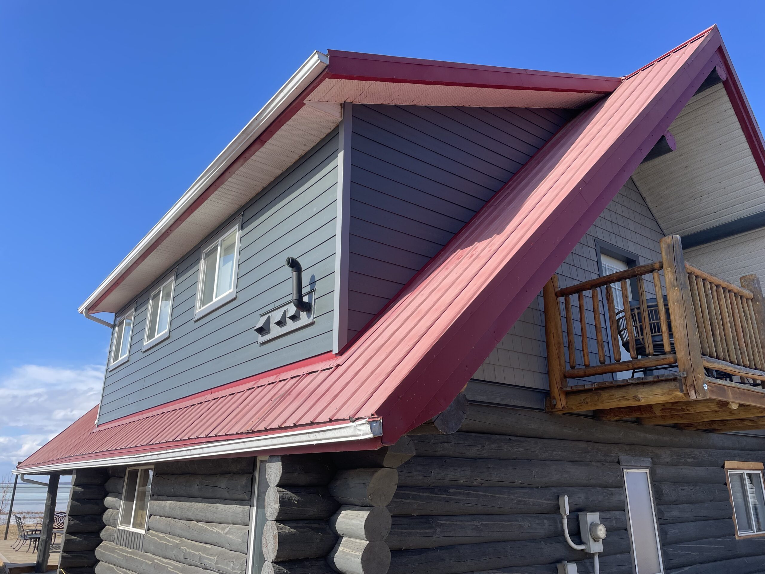 Iron Grey James Hardie Siding in Alberta Beach